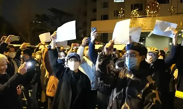 ‘Livro Branco’ visa banir igrejas na China e diz que cristãos fazem ‘cultos malignos’