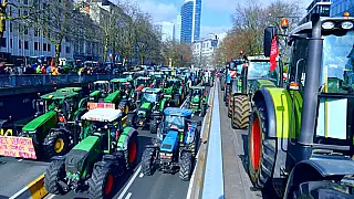 Revolta de agricultores se espalha por 11 países da Europa: ‘Pode faltar alimento’